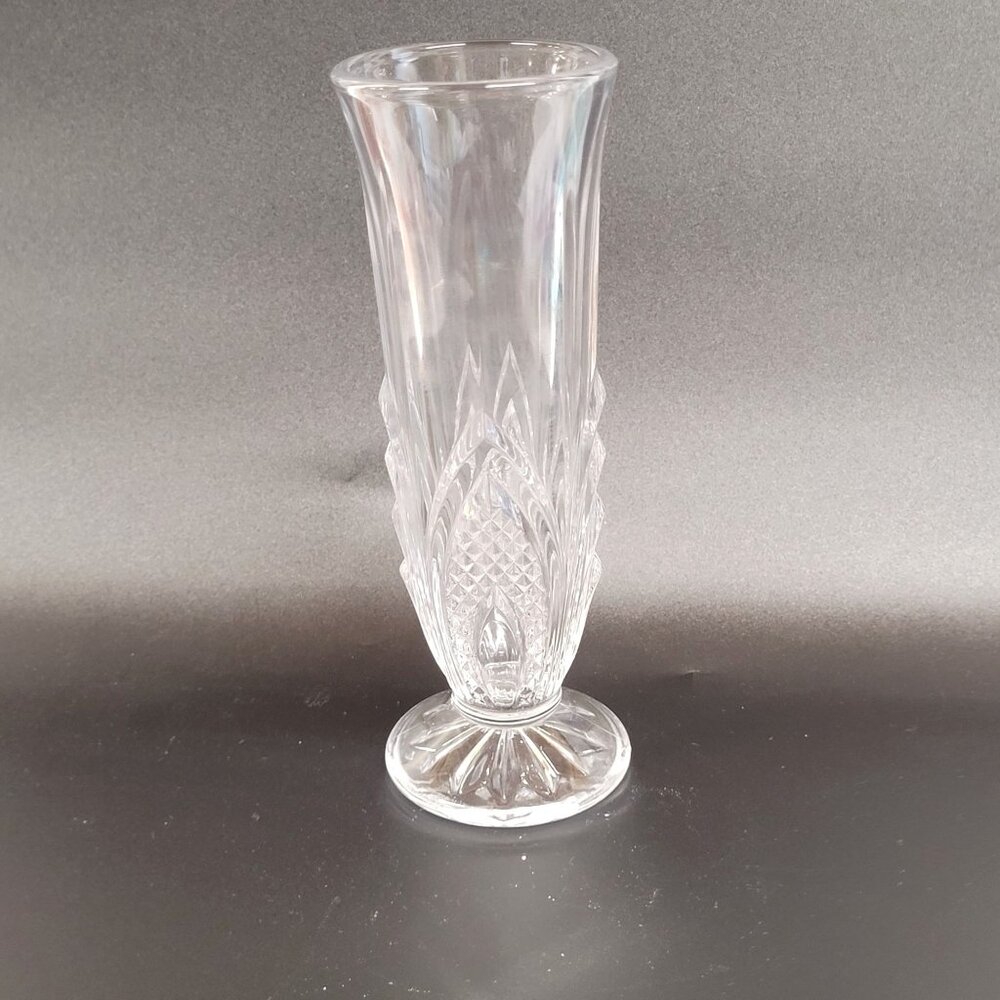 Ricardo Vase Glass Lead Crystal Made in Japan 7 1/8'' Preowned